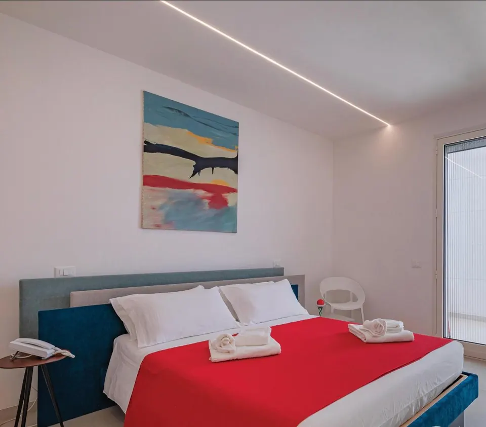 Bedroom with double bed